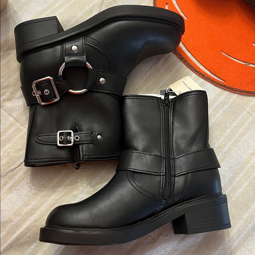 Universal Thread Women's Ankle Biker Boots